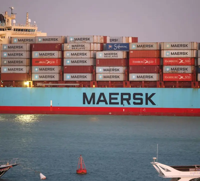 Maersk και Hapag-Lloyd επιστρέφουν στο Σουέζ – Νέα δεδομένα για containerships και ναύλους