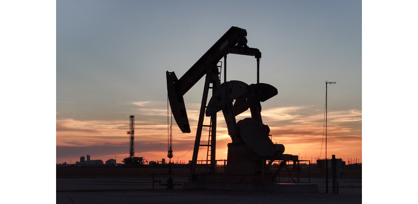 Πετρέλαιο: Υποχωρεί στα $106 το Brent καθώς η Σαουδική Αραβία επαναφέρει τον κρίσιμο αγωγό East-West