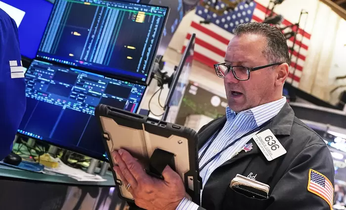 Wall Street: Ράλι με «καύσιμα» το AI και την αποκλιμάκωση στα ομόλογα
