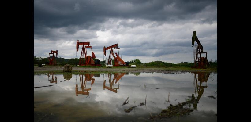 Πετρέλαιο: Το Brent βυθίστηκε για πρώτη φορά κάτω από τα προ πολέμου επίπεδα – Θα έχει συνέχεια η βουτιά;