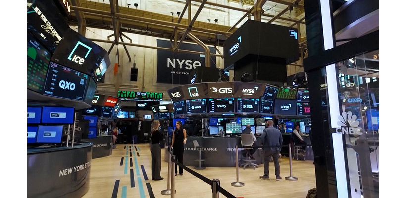 Μεικτά πρόσημα στη Wall Street με το βλέμμα στις εξελίξεις στη Μ. Ανατολή