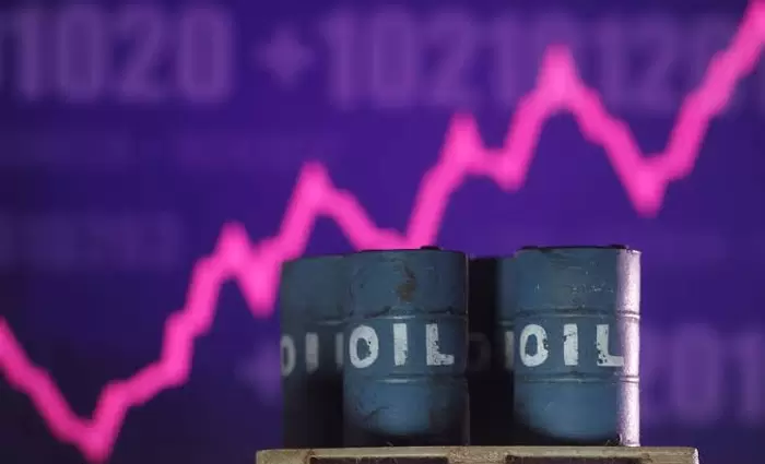 Ξεπέρασε τα $100 το Brent εν μέσω κλιμάκωσης της σύγουσης στη Μέση Ανατολή