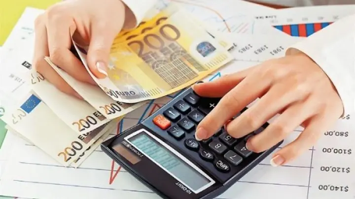 Κομισιόν: Δεν έγκρινε την κατάργηση της μείωσης του αφορολόγητου στην Ελλάδα 