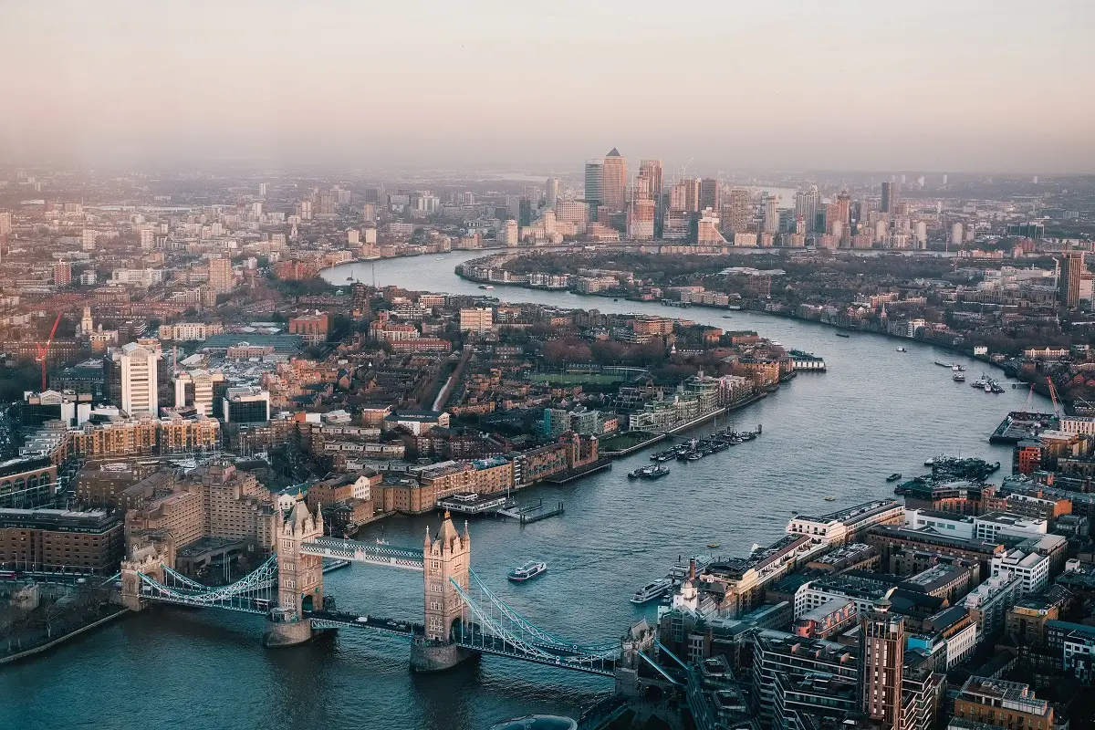 Consulco: Νέο επενδυτικό προϊόν του London Credit Fund με εξασφάλιση εμπορικά ακίνητα στο ΗΒ