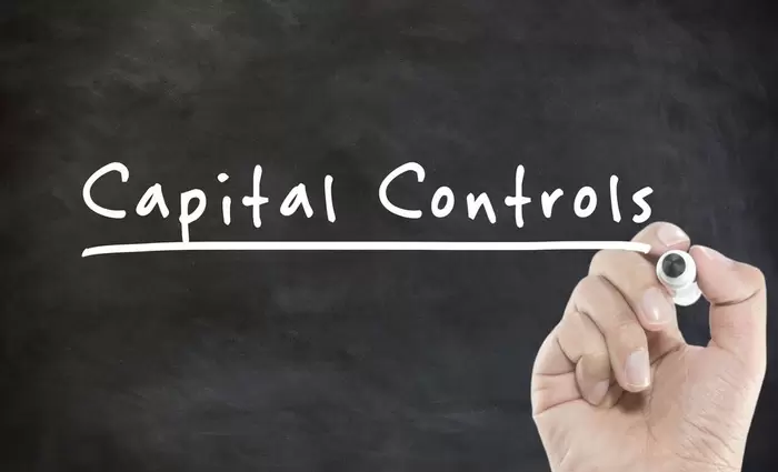 Moody’s: Η άρση των capital controls στην Ελλάδα είναι θετική