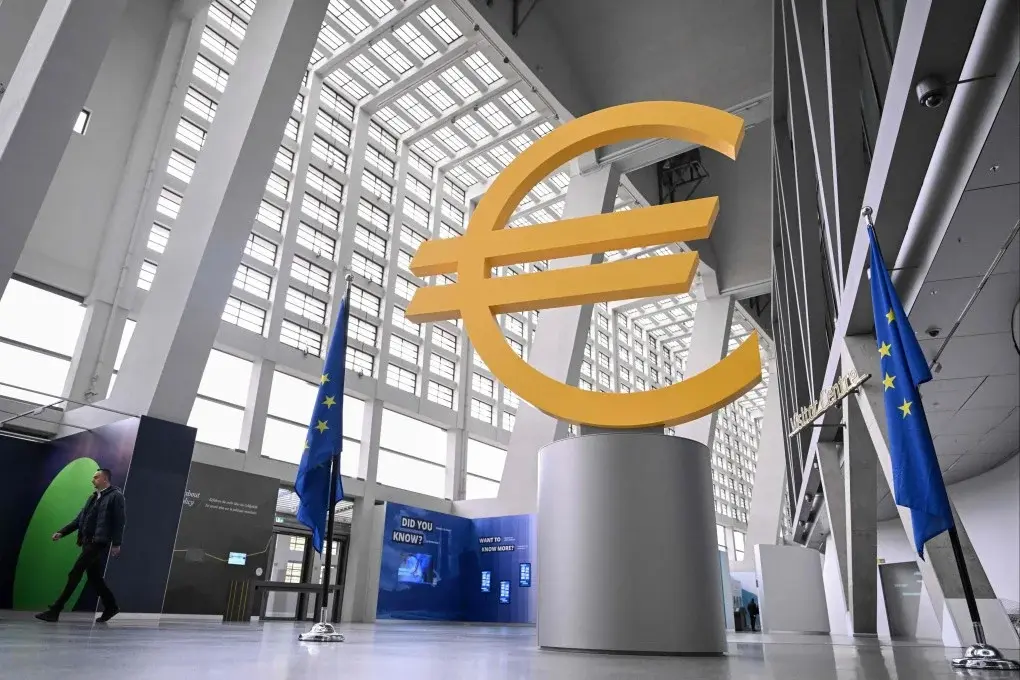 Ευρωζώνη: Οι εταιρείες βλέπουν επιβράδυνση – Καμπανάκι για τον ανταγωνισμό από την Κίνα