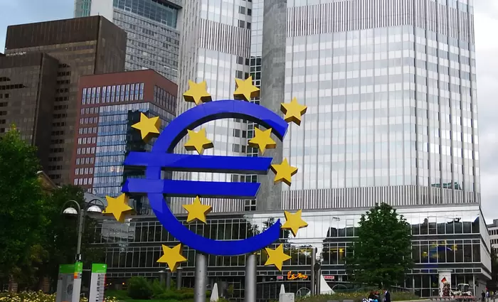 Ευρωζώνη: Αμετάβλητοι οι πιστωτικοί κανόνες τραπεζών για επιχειρηματικά δάνεια