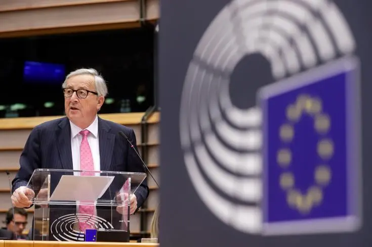 Γιούνκερ: Κίνδυνος για Brexit χωρίς συμφωνία