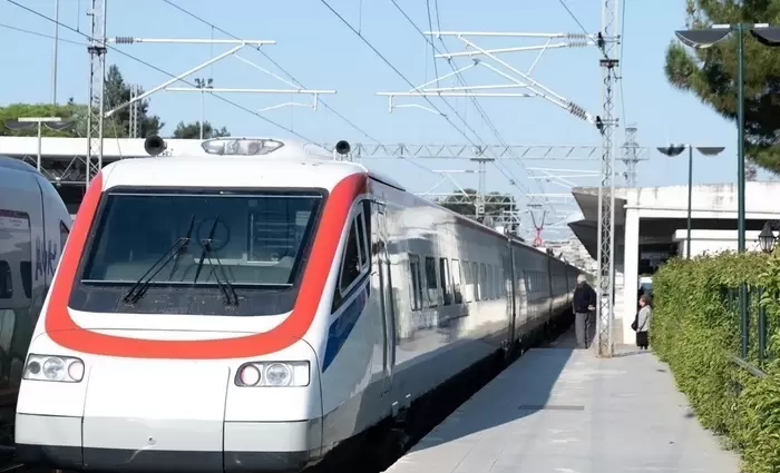 Μπαίνουν ιδιώτες στη διοίκηση και λειτουργία του ελληνικού σιδηροδρόμου