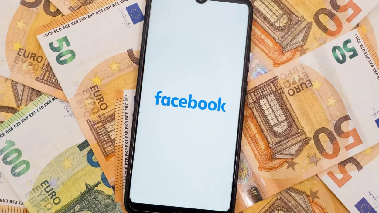 Ποιοι «ποντάρουν» στα Social Media - Ανοίγουν τα διαφημιστικά πορτοφόλια