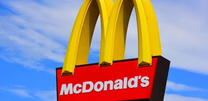 McDonald's: Απόλυσε τον διευθύνοντα σύμβουλό της 