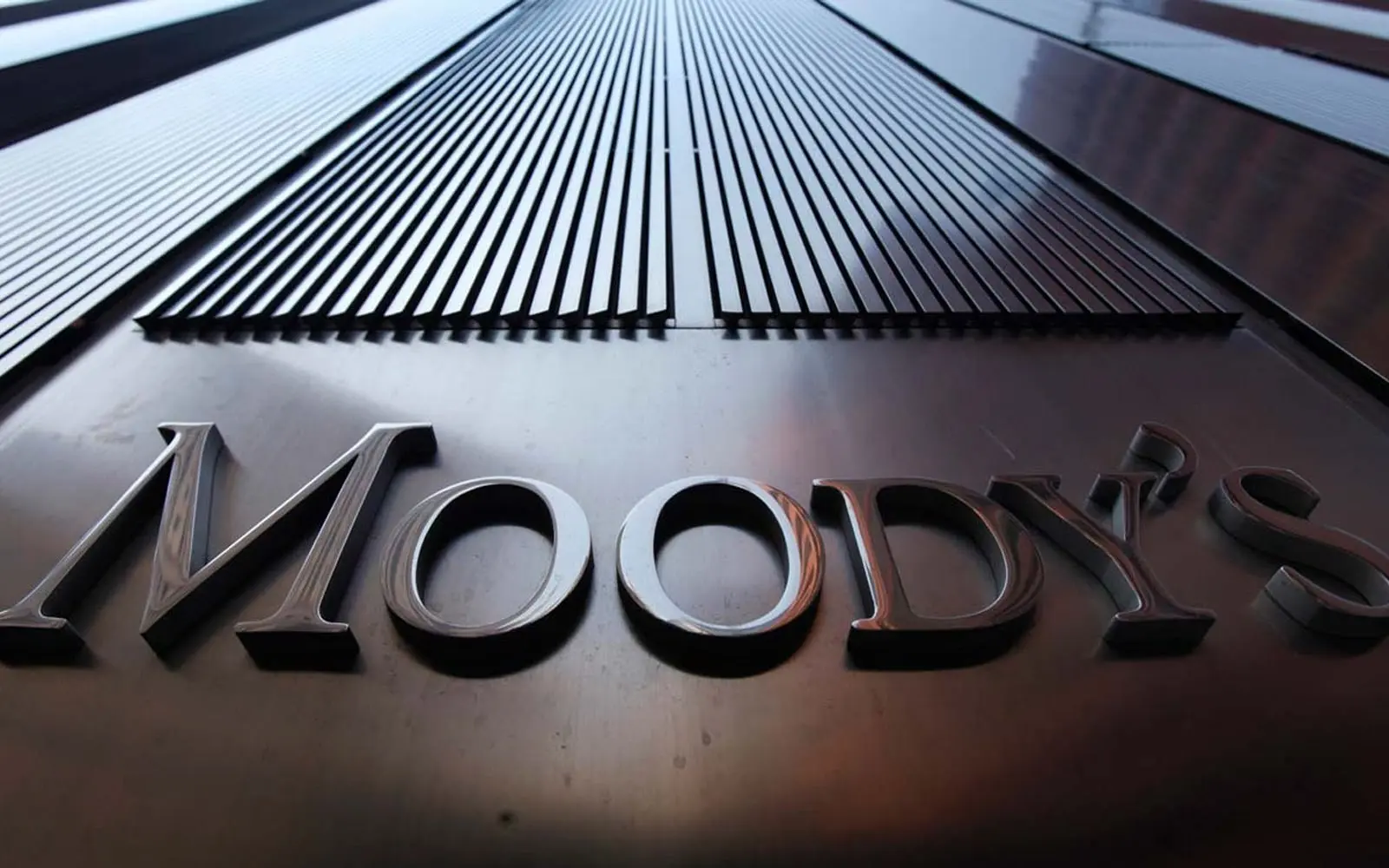 Ο Moody's προειδοποιεί για παγκόσμια ύφεση αν ΗΠΑ- Κίνα δεν τα βρουν