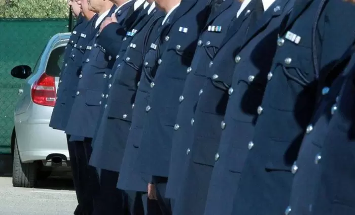 Κενές θέσεις εργασίας σε Αστυνομία και Πυροσβεστική