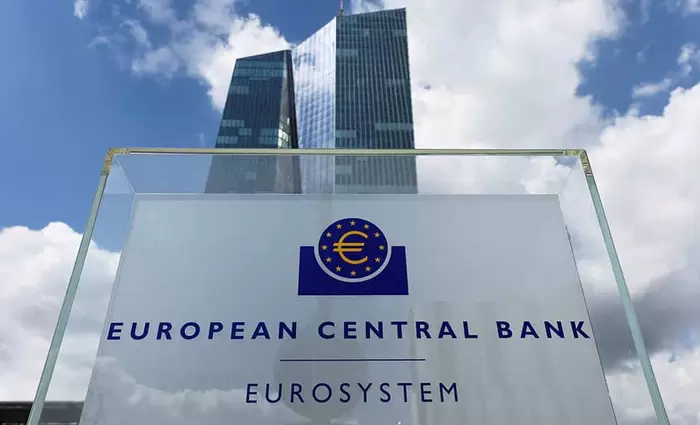 ΕΚΤ: Καμία δέσμευση για νέες κινήσεις στα επιτόκια τον Απρίλιο