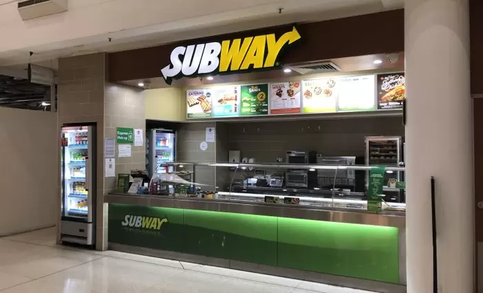 Subway: Η οικογενειακή επιχείρηση που υποκλίθηκε τελικά στο χρήμα