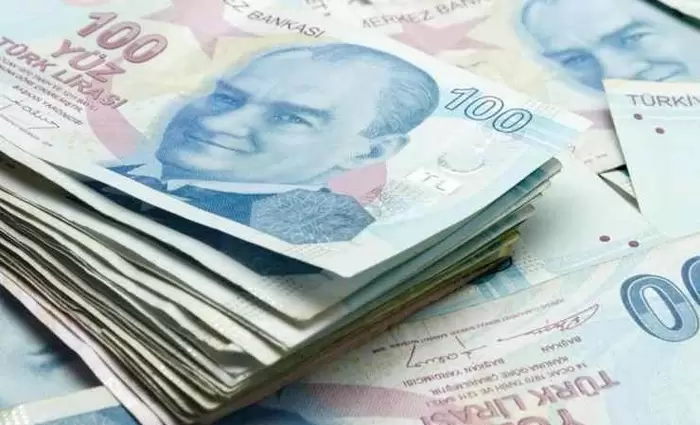 Υποχωρεί η τουρκική λίρα