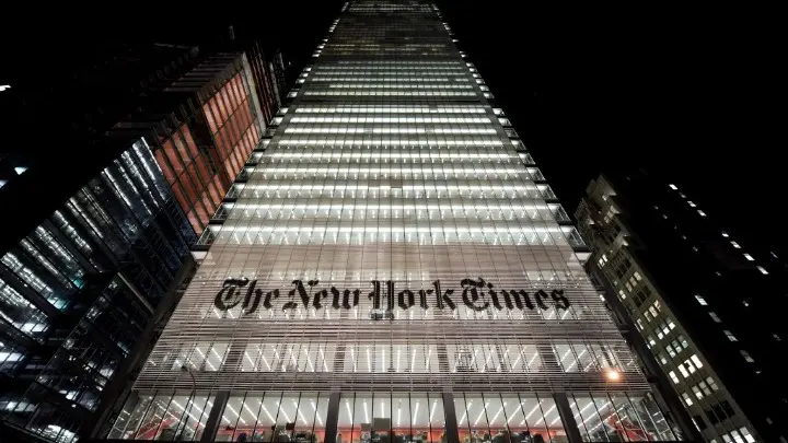 New York Times: Έκρηξη επενδύσεων στην Αθήνα
