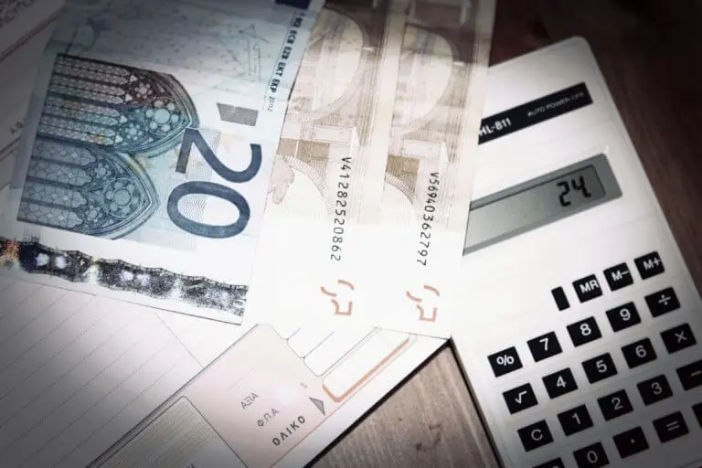 ESM: Κρούει τον κώδωνα στην Ελλάδα για το αφορολόγητο 