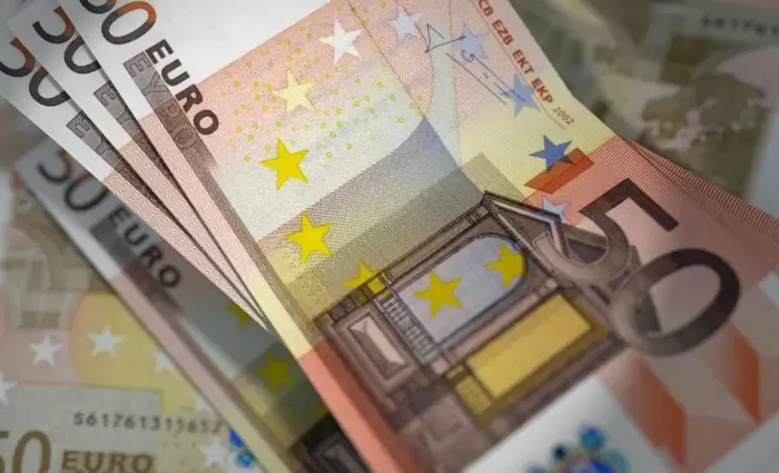 Αυξάνεται στα 780 ευρώ ο κατώτατος μισθός στην Ελλάδα