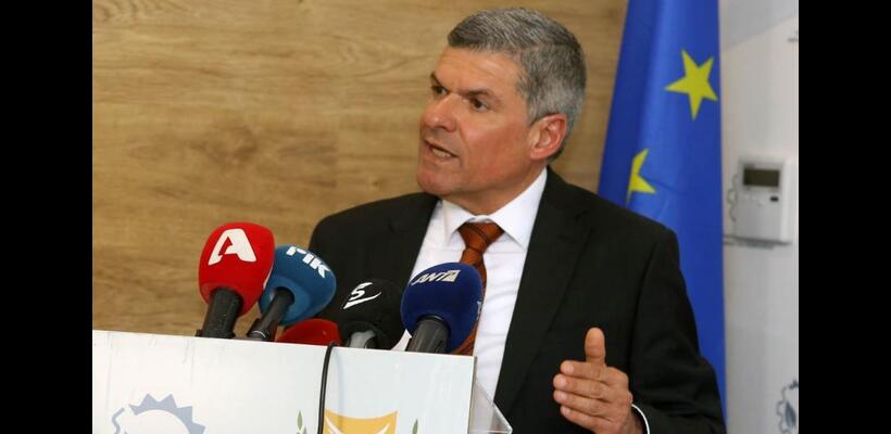 Με τη χρήση AI η παρακολούθηση των τιμών των καυσίμων- Βγαίνει σε προσφορές το Υπ. Ενέργειας