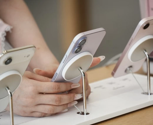 iPhone με τον μήνα: Η Apple εγκαινιάζει πρόγραμμα leasing από $17,99 σε συνεργασία με την Klarna