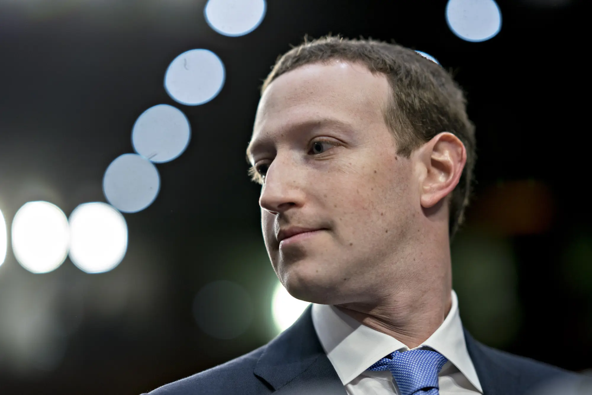 O mr. Facebook μόλις πρόσθεσε 15 δισ. δολάρια στον λογαριασμό του