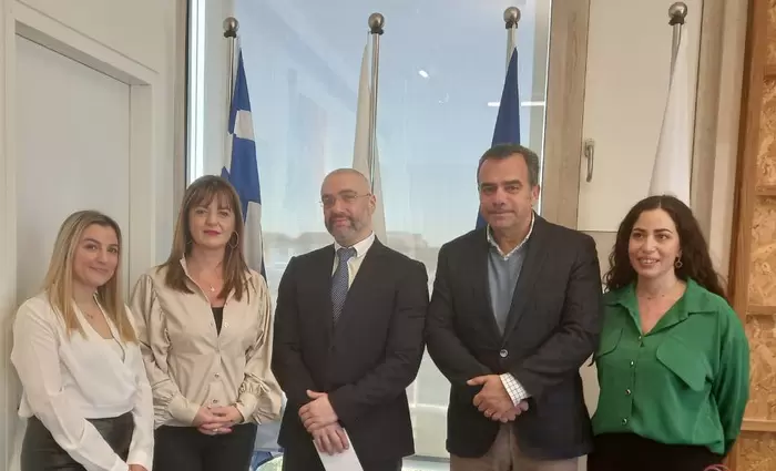 Δωρεά 10.000€ από την εταιρεία Savva & Assocciates για τα παιδιά του Πολυδύναμου