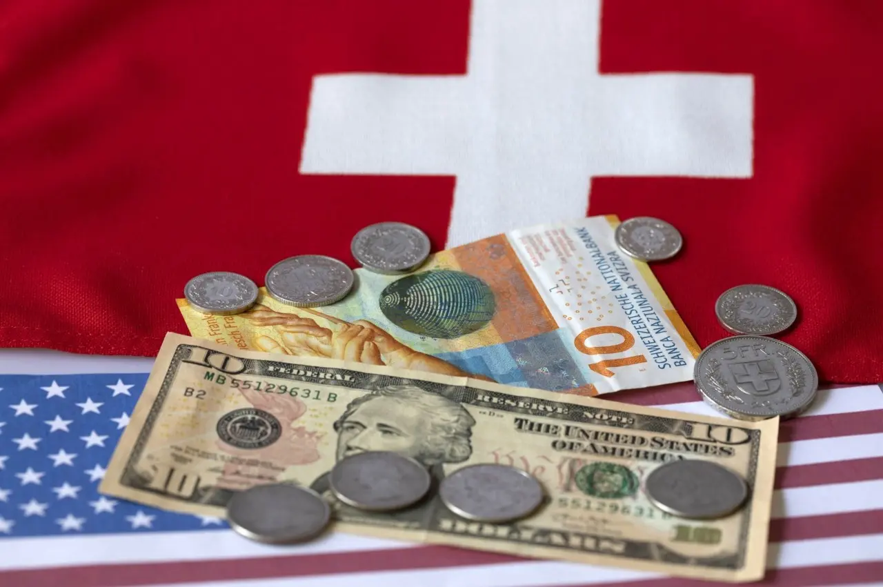 Ρεκόρ εξαγωγών της Ελβετίας προς τις ΗΠΑ το 2025 παρά τους δασμούς Τραμπ
