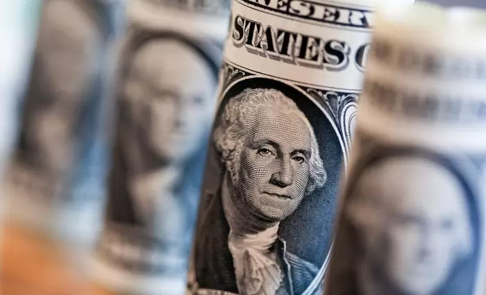 Δίκοπο μαχαίρι η άνοδος του δολαρίου
