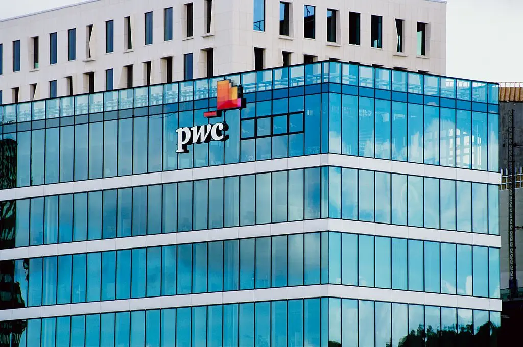 Η PwC απαντά στις κατηγορίες της PrivatBank