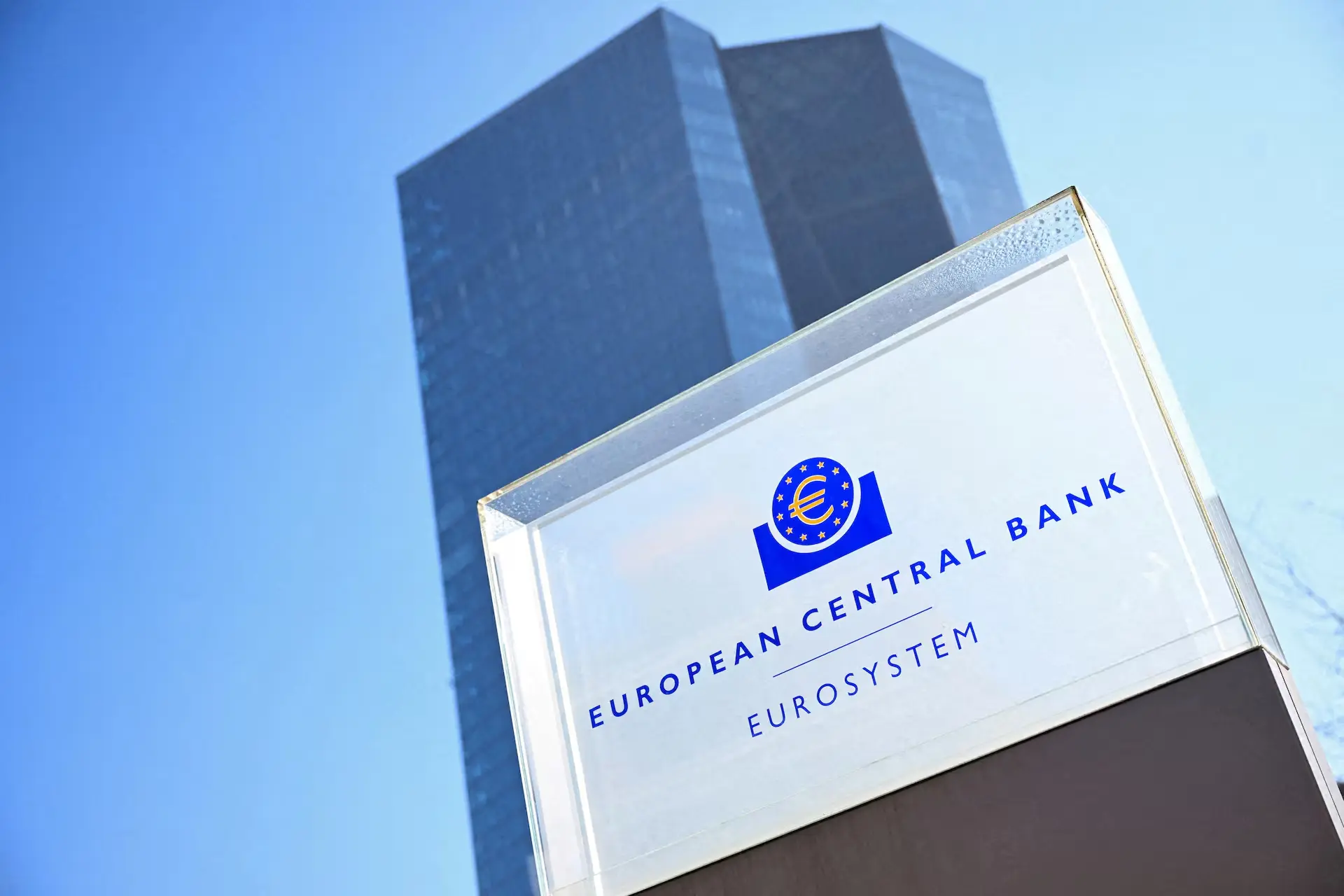 ΕΚΤ: Βέβαιη σήμερα η δεύτερη αύξηση επιτοκίων, γρίφος η τρίτη