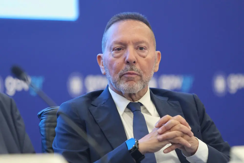Στουρνάρας: Η ΕΚΤ επέστρεψε στο «σημείο μηδέν» με την αναζωπύρωση του πολέμου