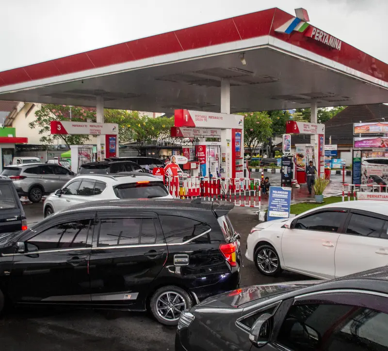 Παγκόσμια οικονομία: Το ενεργειακό σοκ φέρνει ακρίβεια, επιβράδυνση και φτώχεια