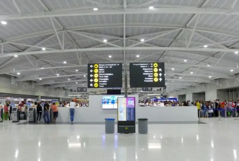 Ακυρώθηκαν 39 πτήσεις στο αεροδρόμιο Λάρνακας λόγω Μέσης Ανατολής