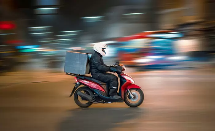 Έκκληση για αυστηρότερους ελέγχους στα delivery μετά το περιστατικό στη Λεμεσό