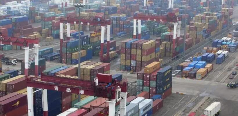 Κίνα: Εκτοξεύτηκαν οι εξαγωγές το α’ δίμηνο – Σε ιστορικό υψηλό το πλεόνασμα