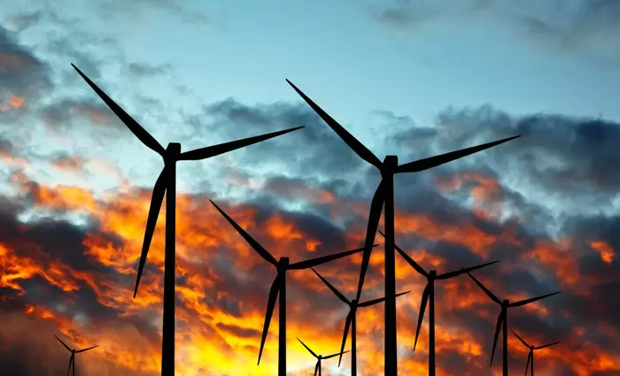 Η… καλοκαιρινή Άνοιξη στη ΒΔ Ευρώπη άφησε τις ανεμογεννήτριες χωρίς αέρα (γράφημα)