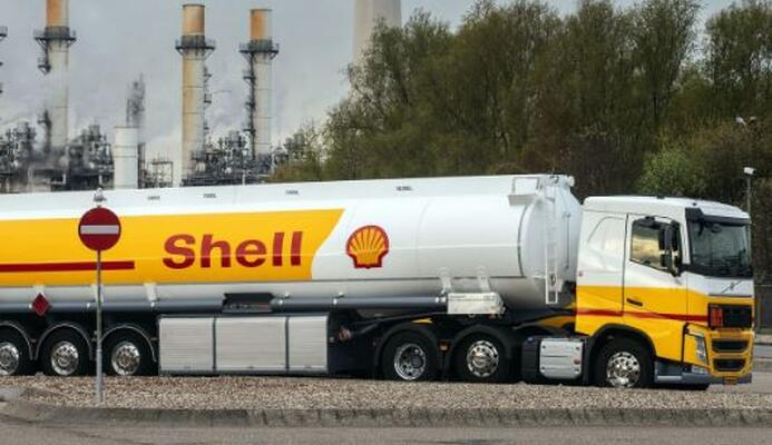 Ετοιμάζεται για «μετακόμιση» στο Λονδίνο η Shell – Πώς αντιδρούν οι Ολλανδοί