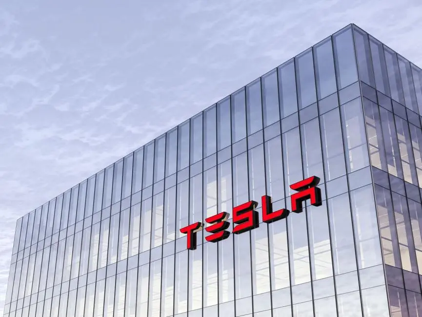 Η Tesla περιορίζει τις επενδύσεις εν μέσω αβεβαιότητας για το παγκόσμιο εμπόριο (γράφημα)