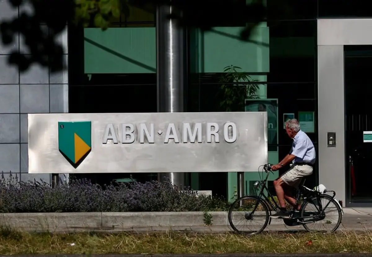 ABN Amro: Στα €780 εκατ. τα καθαρά κέρδη του β΄ τριμήνου – Στα €6,8 δισ. ανεβάζει τον στόχο εσόδων για το 2026
