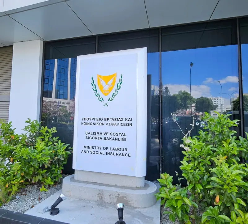 Σήμερα οι διευκρινίσεις για τις συντάξεις - Απαντήσεις σε ΣΕΚ και ΚΕΒΕ από τον Υπουργό Εργασίας