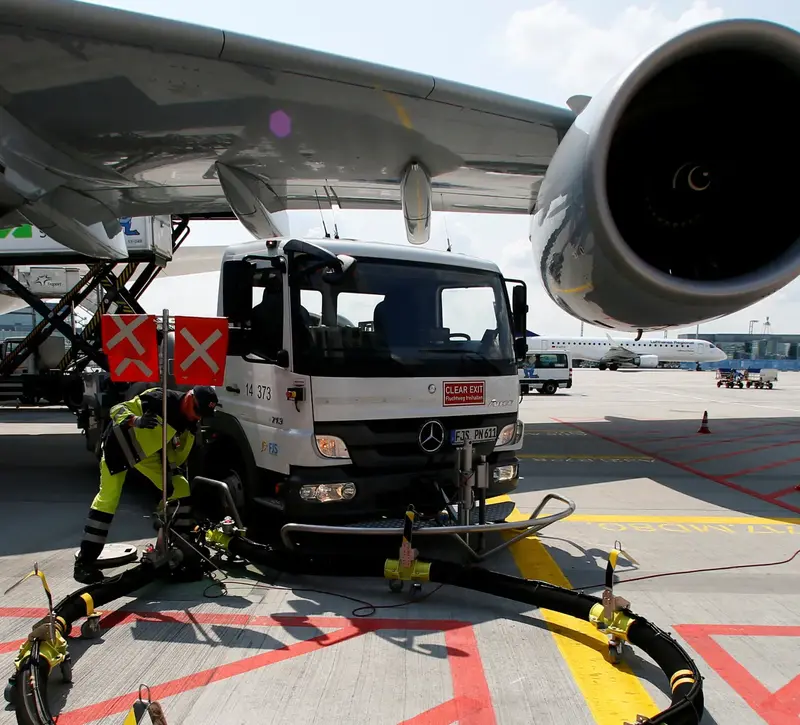 Ευρώπη: Ελλείψεις καυσίμων για αεροσκάφη σε τρεις βδομάδες