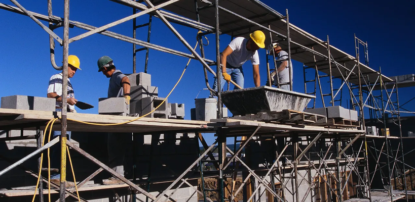 Αυξημένες σε αριθμό, αλλά και σε αξία οι άδειες οικοδομής το 11μηνο πέρσι