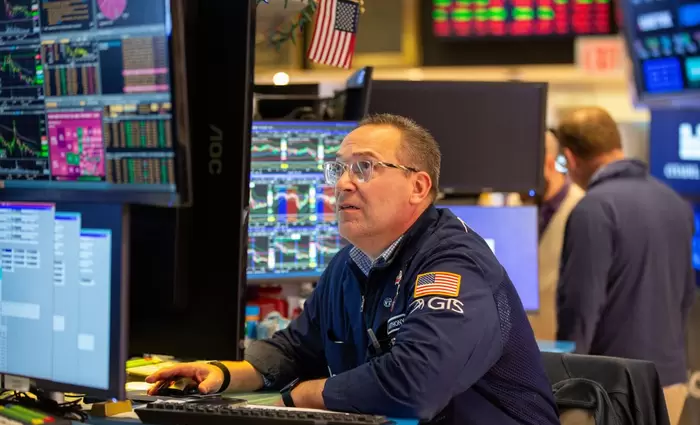 Wall Street: Επιχείρηση ανάκαμψης με το βλέμμα σε Μέση Ανατολή και Fed