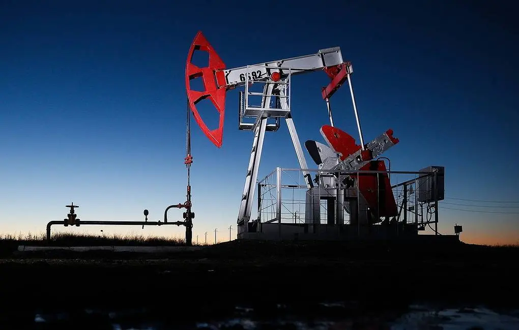 Πετρέλαιο: Κάτω από τα $85 το brent για πρώτη φορά από τον Ιανουάριο