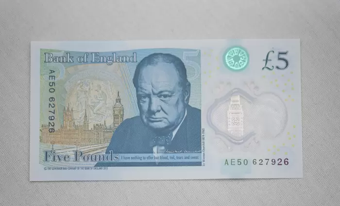 Από τον Τσόρτσιλ στους… σκαντζόχοιρους - Η μάχη για τα σύμβολα στα νέα βρετανικά χαρτονομίσματα