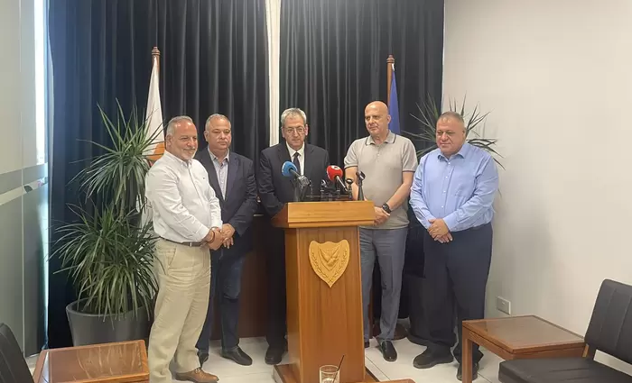 Υπ. Εργασίας: Ενημέρωσε ΔΗΠΑ, ΕΔΕΚ και Οικολόγους για τη συνταξιοδοτική μεταρρύθμιση