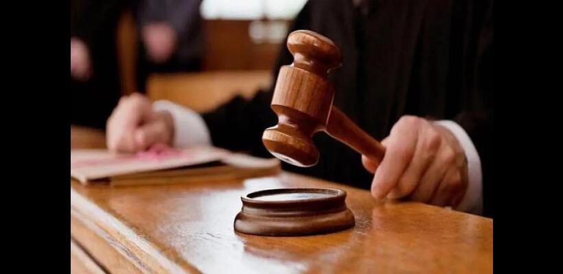 Διαφωνία για τις καταχρηστικές ρήτρες - Στο Ανώτατο η νομοθεσία κατόπιν αναφοράς του Προέδρου
