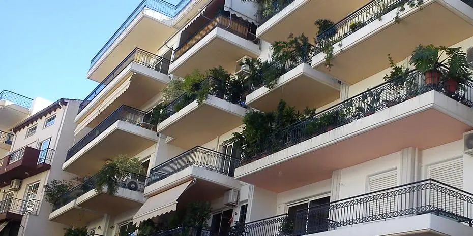 Τα έξι «κάστρα» της Airbnb στην Αθήνα