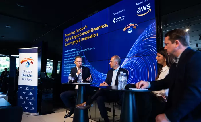 Η Ευρώπη δεν μπορεί να κερδίσει την κούρσα της AI με ταχύτητες γραφειοκρατίας